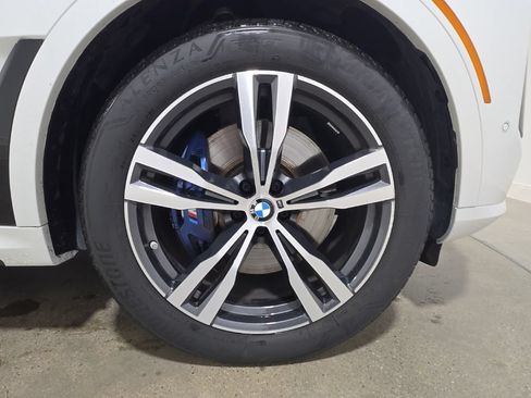 Used 2026 BMW X7 M60i AWD/4WD image 10