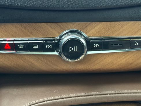 Used 2024 Volvo XC90 T8 Plus image 24