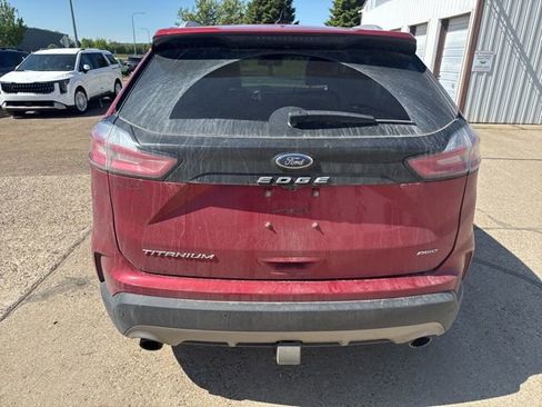 Used 2021 Ford Edge Titanium w/ Class II Trailer Tow Package AWD/4WD image 6