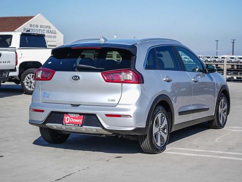 Used 2019 Kia Niro LX FWD image 6