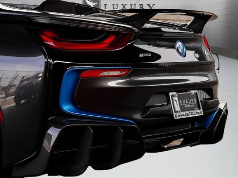 Used 2019 BMW i8 Roadster image 28