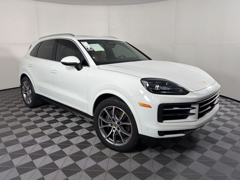 Used 2026 Porsche Cayenne AWD/4WD image 7