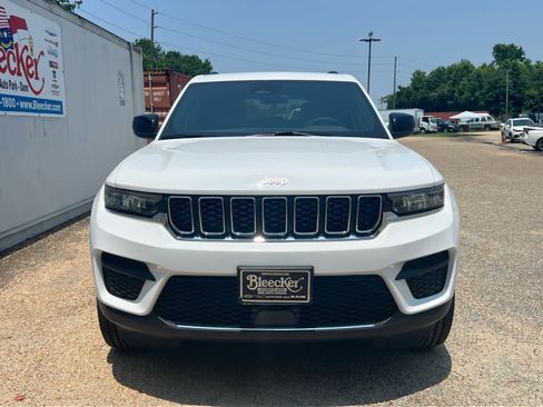 New 2025 Jeep Grand Cherokee Laredo w/ Luxury Tech Group I image 6