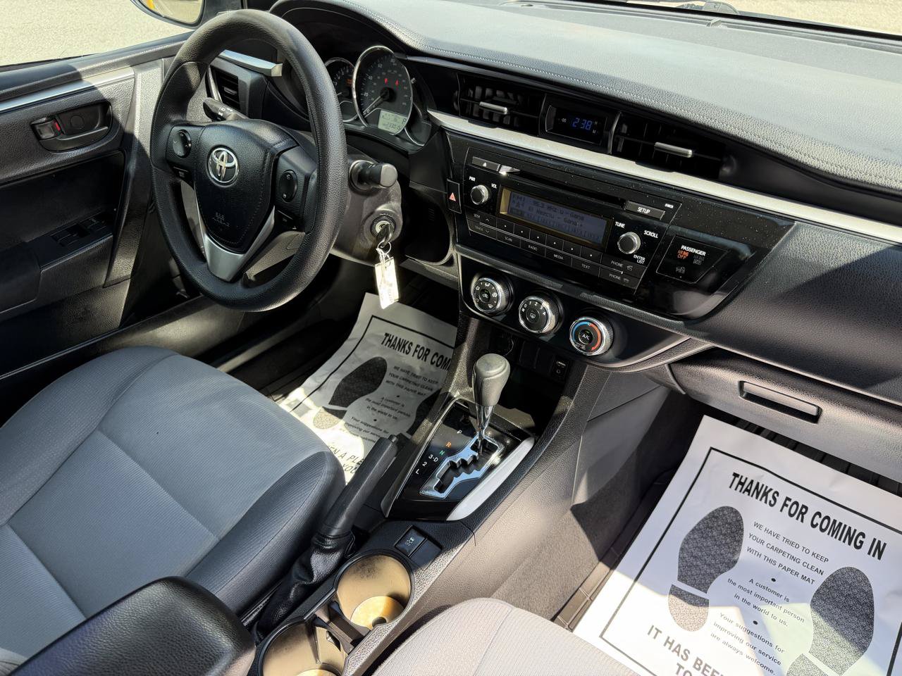 Used 2014 Toyota Corolla L FWD image 12