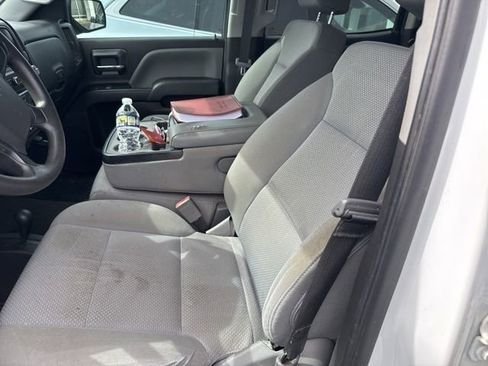 Used 2018 Chevrolet Silverado 1500 Custom w/ Custom Value Package image 37