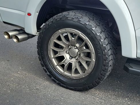 Used 2022 Ford F150 XLT w/ Equipment Group 302A High AWD/4WD image 8