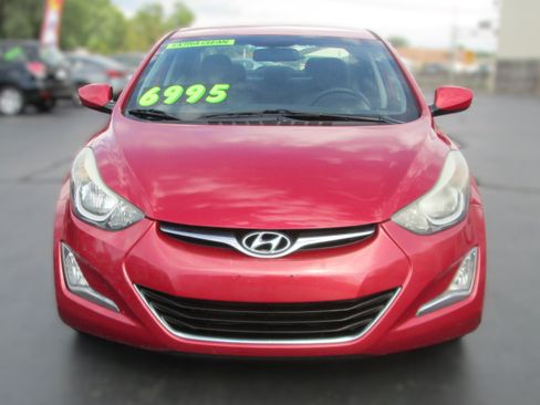 Used 2015 Hyundai Elantra SE w/ Option Group 02 FWD image 7