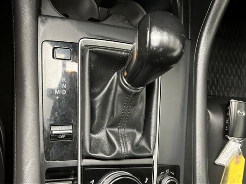 Used 2021 MAZDA MAZDA3 s FWD image 20