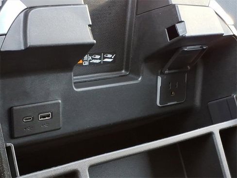 Used 2024 Chevrolet Silverado 2500 High Country w/ High Country Premium Package image 13