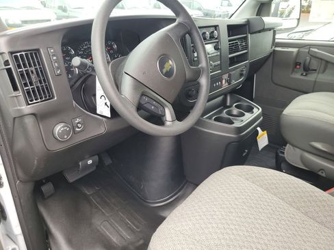 New 2025 Chevrolet Express 2500 Work Van image 2