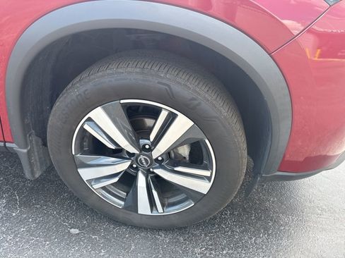 Certified 2024 Nissan Rogue SL w/ SL Premium Package image 8