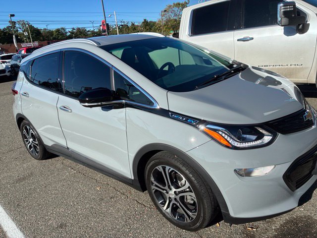 Used 2021 Chevrolet Bolt Premier w/ Infotainment Package FWD image 1