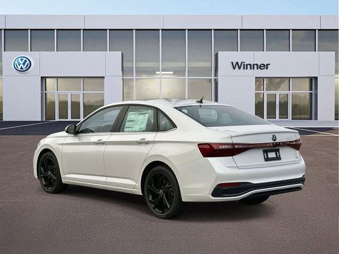 New 2026 Volkswagen Jetta SE image 3