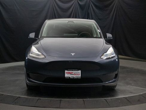 Used 2023 Tesla Model Y Long Range image 4