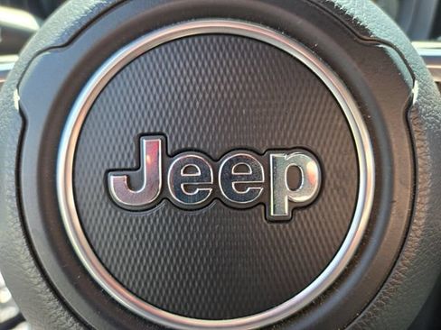Used 2024 Jeep Wrangler Unlimited Sahara AWD/4WD image 35