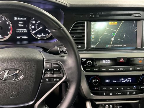 Used 2016 Hyundai Sonata Limited w/ Option Group 05 image 18