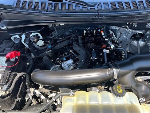 Used 2023 Ford Expedition Platinum AWD/4WD image 10