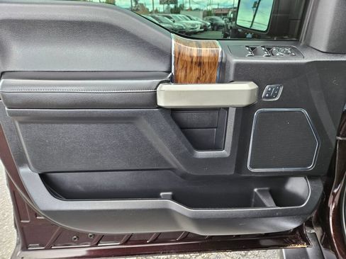 Used 2018 Ford F150 Lariat w/ Equipment Group 502A Luxury AWD/4WD image 18
