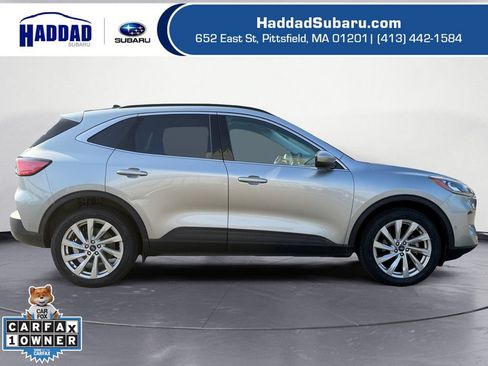 Used 2021 Ford Escape Titanium w/ Titanium Elite Package AWD/4WD image 9