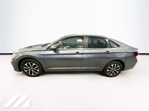 Used 2025 Volkswagen Jetta S image 8