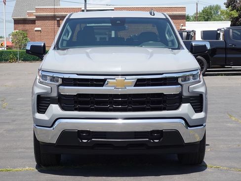 Used 2024 Chevrolet Silverado 1500 LT AWD/4WD image 5