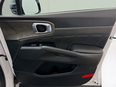 Used 2024 Kia Sorento SX image 36