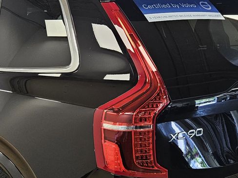 Certified 2025 Volvo XC90 B6 Plus w/ Protection Package Premier image 38