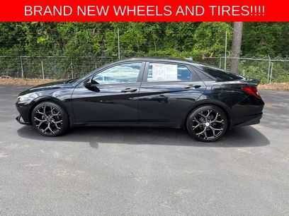 Used 2023 Hyundai Elantra SEL w/ Convenience Package