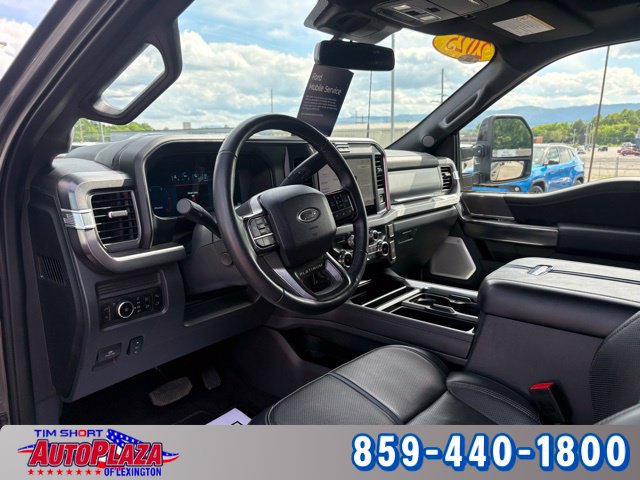 Used 2025 Ford F250 Platinum AWD/4WD image 3