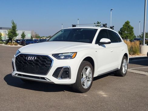 Used 2024 Audi Q5 e Premium w/ Convenience Package AWD/4WD image 4