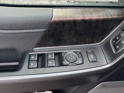 New 2026 Ford F350 Lariat w/ Black Appearance Package image 9