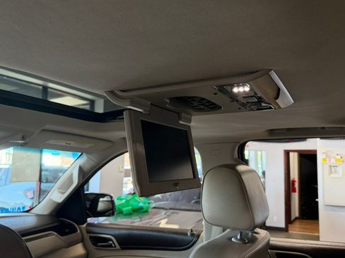 Used 2018 GMC Yukon XL Denali AWD/4WD image 28