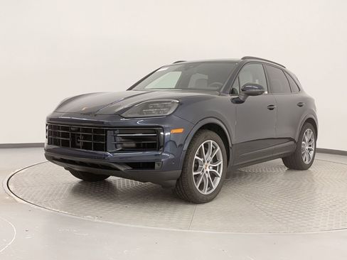 New 2025 Porsche Cayenne image 1
