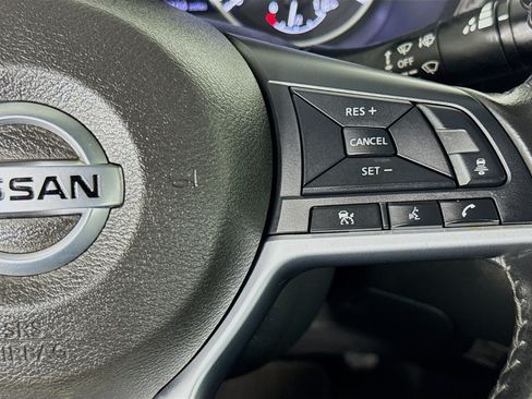 Used 2021 Nissan Sentra SV FWD image 13