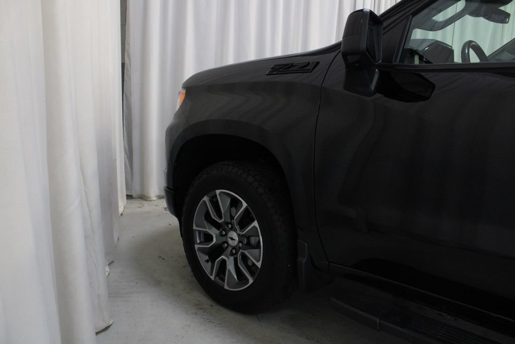 Used 2024 Chevrolet Silverado 1500 RST AWD/4WD image 28