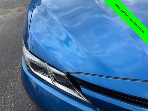 Used 2020 Toyota Camry LE FWD image 3