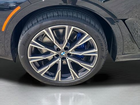 Used 2021 BMW X7 M50i w/ Dynamic Handling Package image 18
