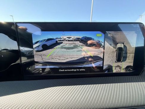 New 2026 Nissan Kicks SR w/ SR Premium Package AWD/4WD image 17