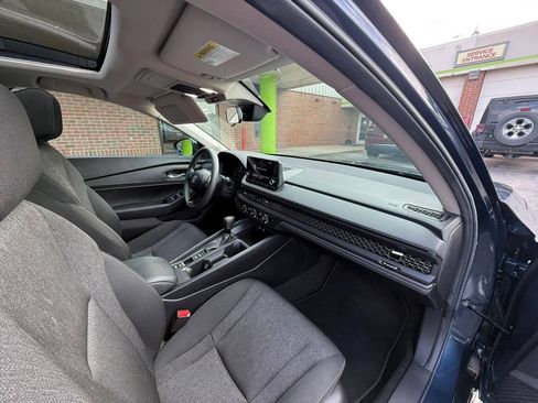 Used 2025 Honda Accord SE image 9