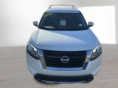 Used 2024 Nissan Pathfinder SL image 33