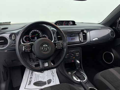 Used 2014 Volkswagen Beetle GSR image 5