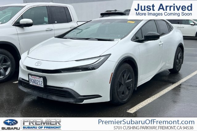 Used 2023 Toyota Prius LE FWD image 1