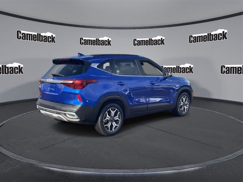 Used 2022 Kia Seltos EX image 7