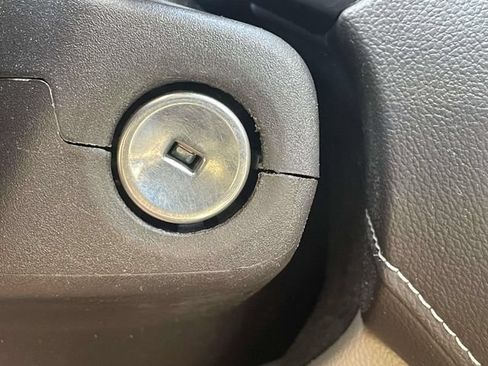 Used 2018 GMC Canyon SLT w/ Driver Alert Package AWD/4WD image 32