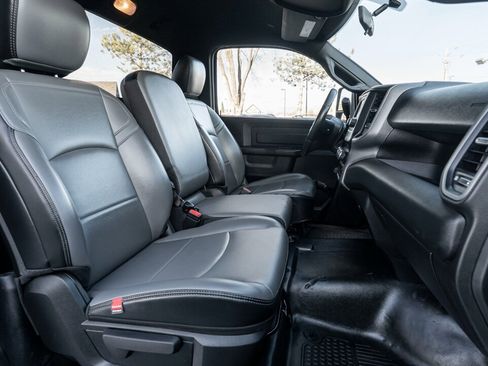 Used 2023 RAM 5500 Tradesman w/ Chrome Appearance Group image 12