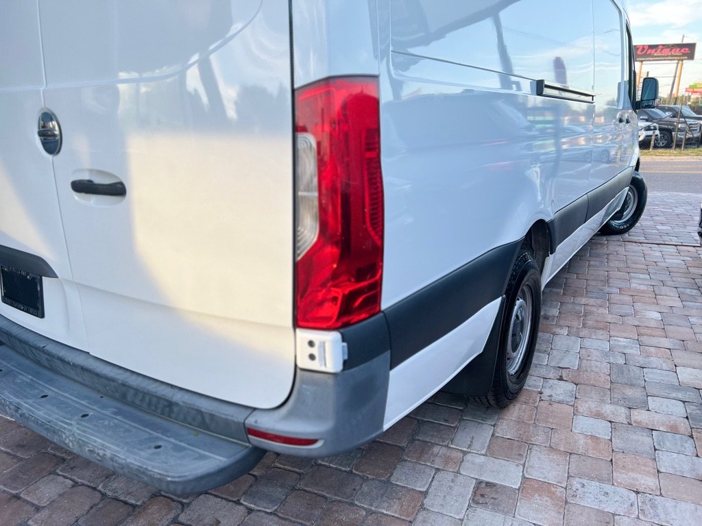 Used 2019 Freightliner Sprinter 2500 RWD image 31