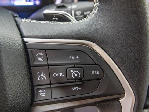 Used 2024 Jeep Grand Cherokee Limited 4xe AWD/4WD image 32