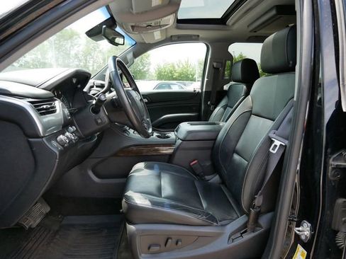 Used 2016 Chevrolet Tahoe LT w/ Luxury Package AWD/4WD image 17