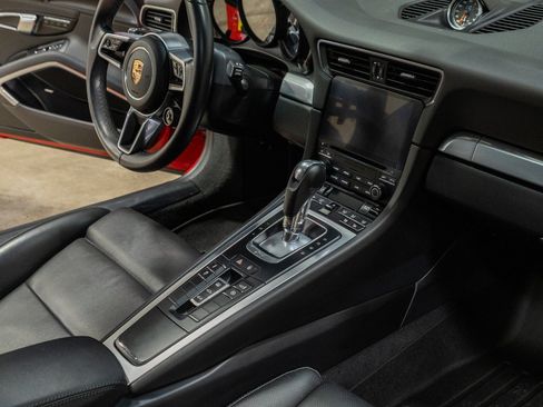 Used 2018 Porsche 911 Carrera RWD image 46