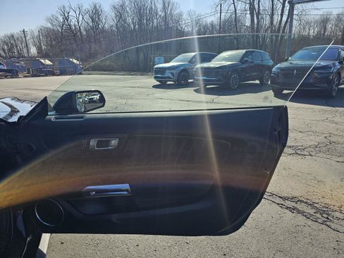 Used 2022 Ford Mustang Premium image 11